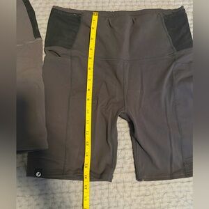 Oiselle Women's Black Athletic Shorts sz 8